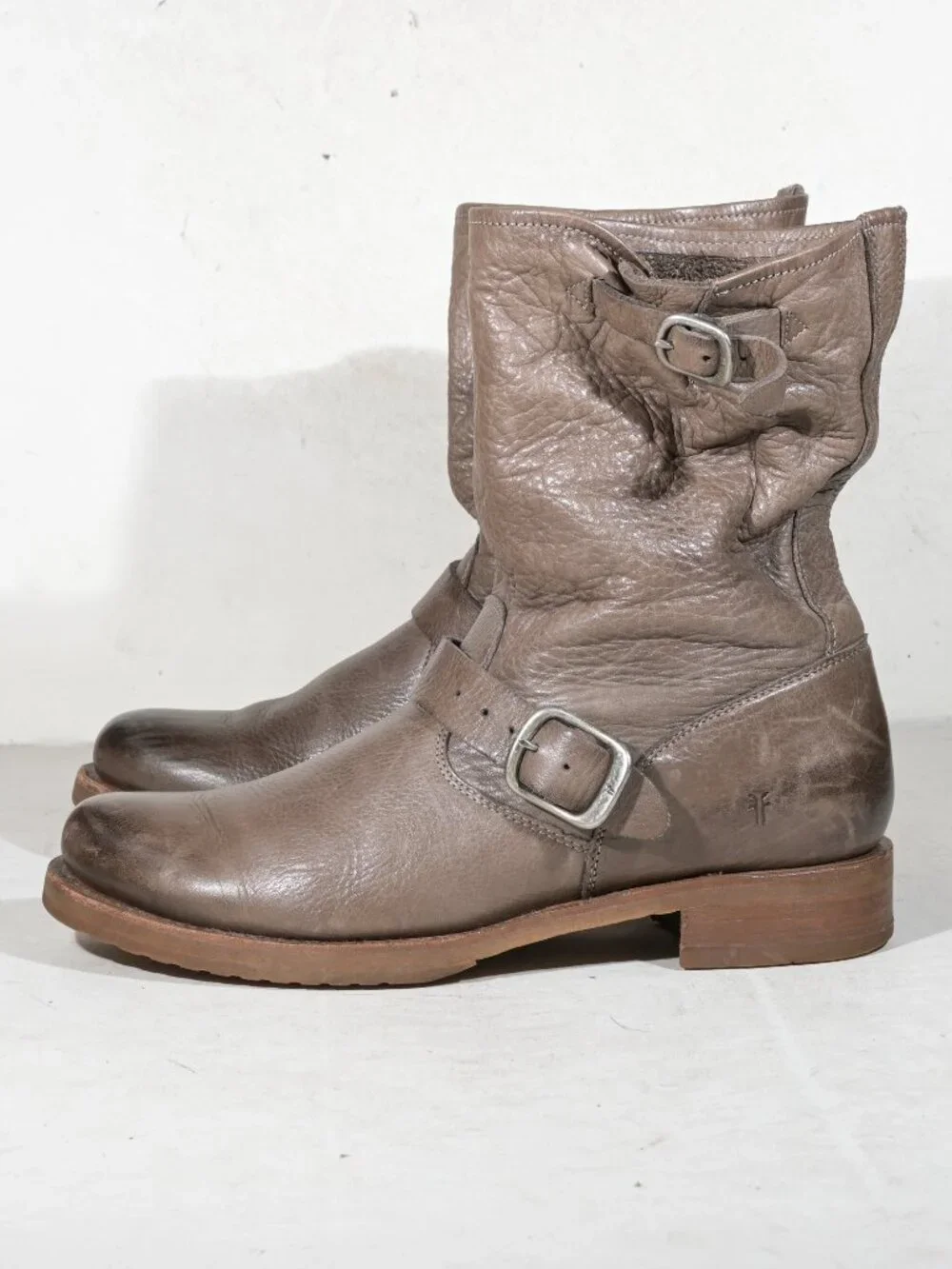 Frye Veronica Short Boot Gray Leather Engineer Moto Biker Women's Size 11 B - Picture 2 of 7
